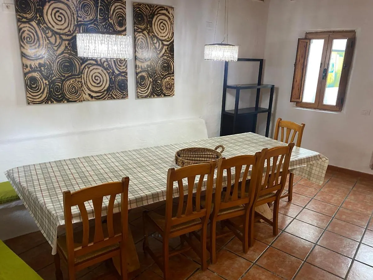Casaruralarona Villa Valle de San Lorenzo Сasa de vacaciones