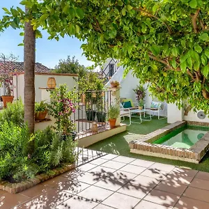 https://el-jardn-de-mara.es-andalucia.com